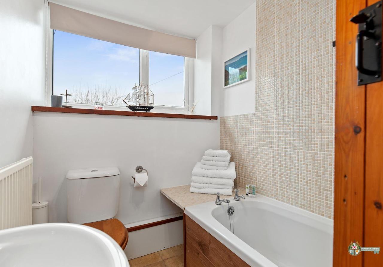 Lambston Cottage - A Pembrokeshire Home Away From Home Pelcomb 외부 사진